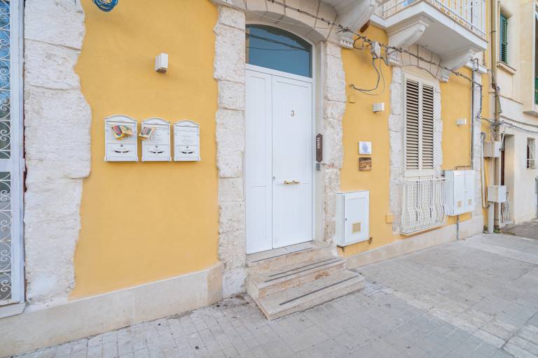 Apartment 'Mille E Una Notte - Suoni D'Acqua' with Private Terrace, Wi-Fi and Air Conditioning in Syracuse