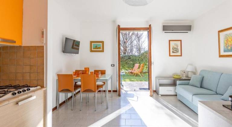 Rental apartment with pool | Dogs allowed in Lazise
