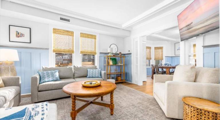 Big house | Close to the beach | Suitable for remote work | Dogs allowed in Somers Point, NJ