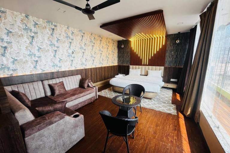 KS PAYING GUEST HOUSE VARANASI