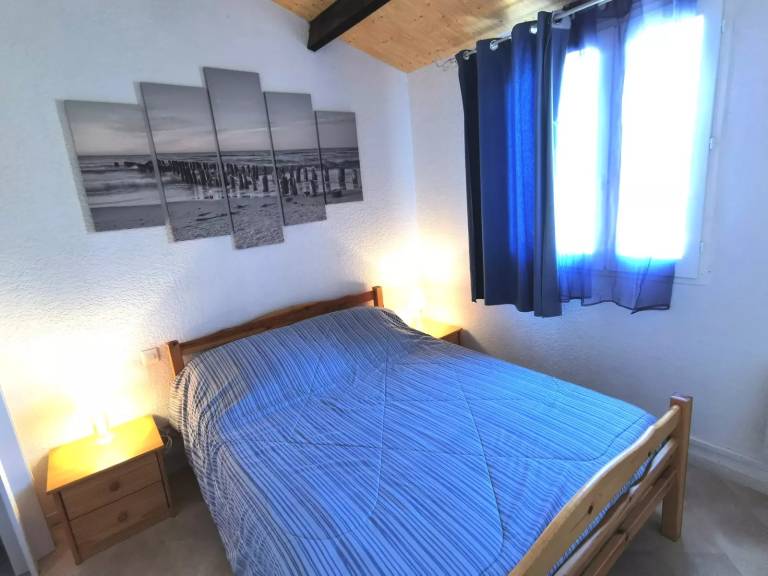 Apartment with 2 rooms for 5 persons — photo 4