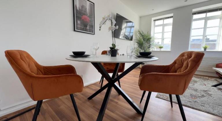 Charming rental apartment | Close to Brighton Palace Pier | Next to the beach | Pet-friendly — photo 4