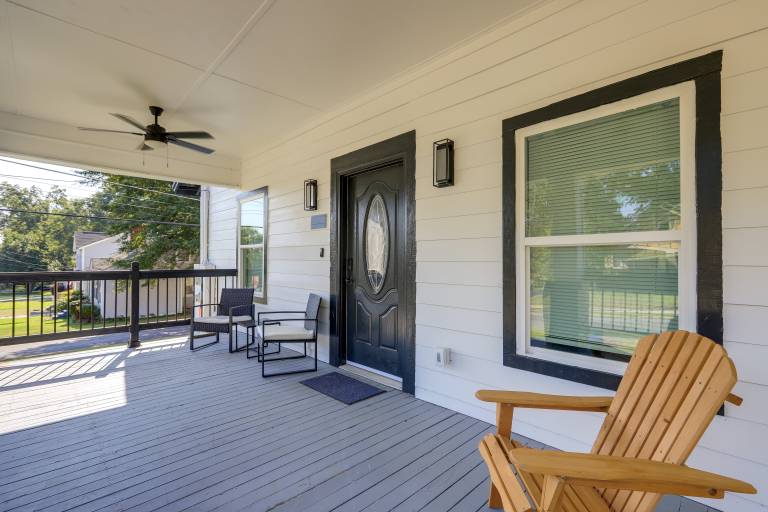 9 Mi to Dtwn ATL: Pet-Friendly Apt w/ Yard — photo 3