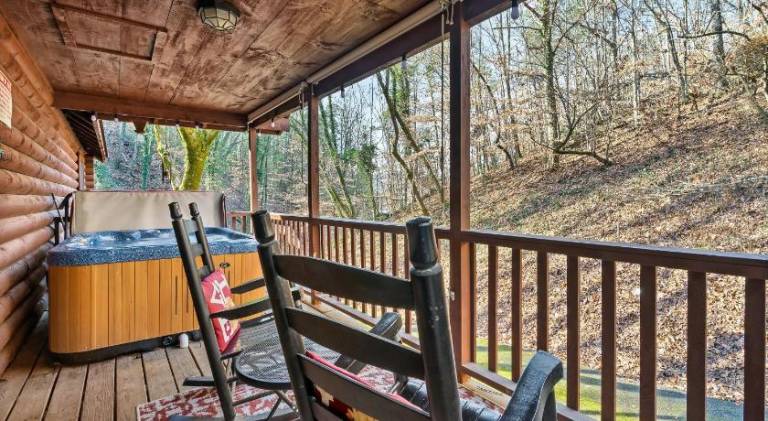 Pleasant vacation home with jacuzzi | Pet-friendly — photo 4