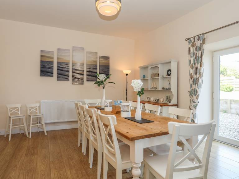 Cottage with garden | Beach view — photo 5
