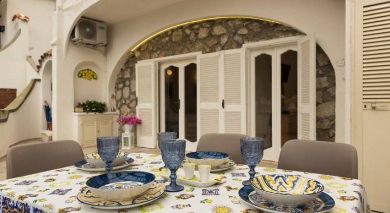Holiday apartment with 3 rooms for 6 persons — photo 5