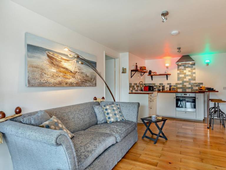 Charming rental apartment with yard | Dogs allowed — photo 3