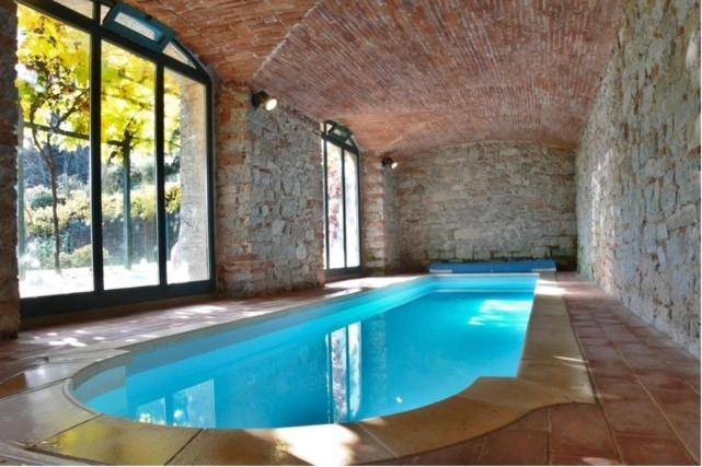Family-oriented house with pool & yard | Pets allowed — photo 3