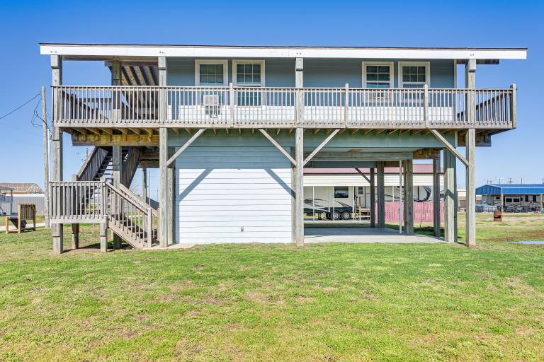 House  Crystal Beach