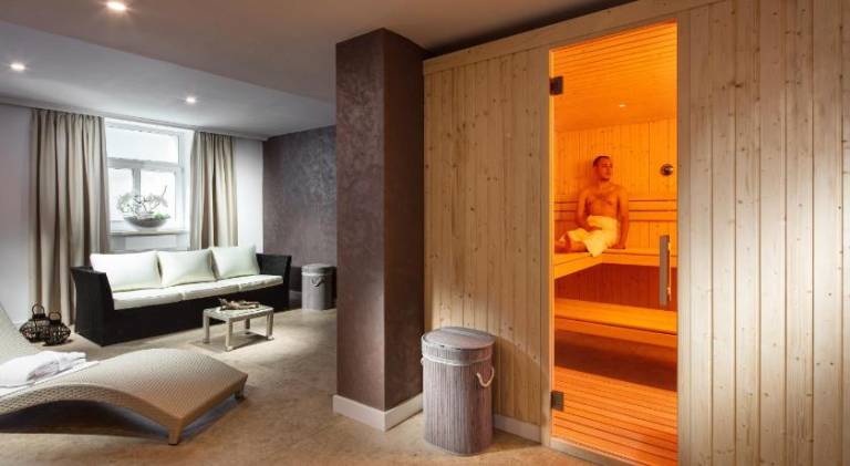 Serviced apartment with yard, sauna & terrace | Near Bratislava Castle — photo 3