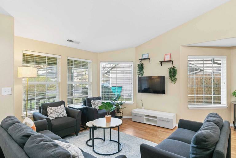 House  Fisher's Landing East