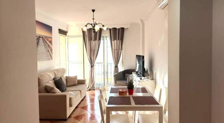 Holiday apartment with patio | Next to Plaza de la Merced — photo 2
