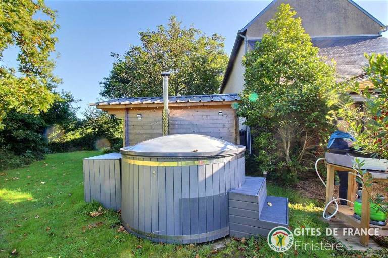 Wonderful gite with patio & yard | Dogs allowed in Pontivy