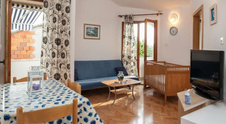 Lovely holiday apartment with barbeque & patio | Good for workation | Dogs allowed — photo 2