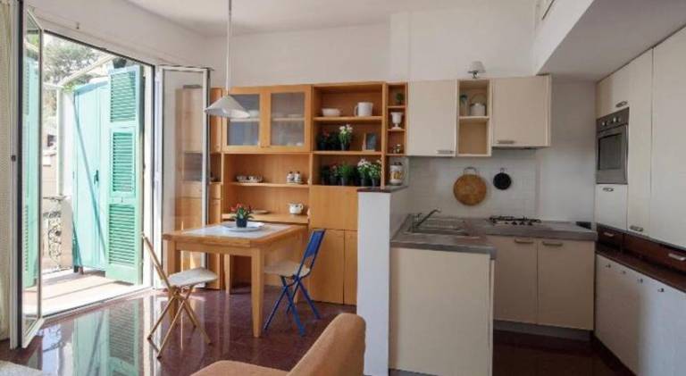 Rental apartment with 2 rooms for 4 persons — photo 3