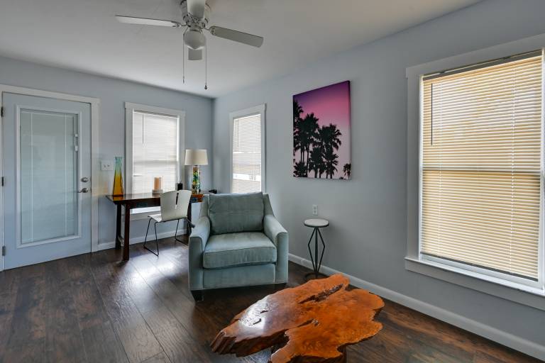 Newly Remodeled Home 1 Mi to Dtwn New Port Richey — photo 5