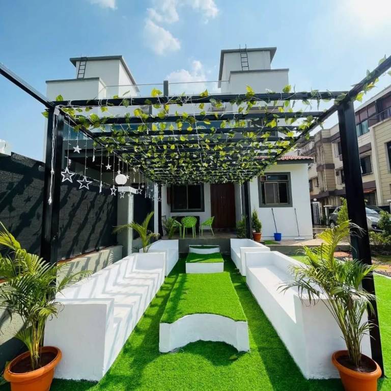 Villa with pool & garden — photo 4
