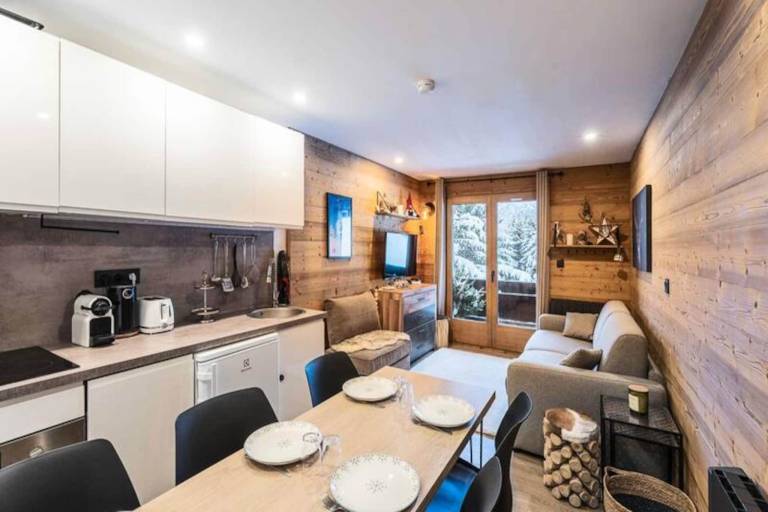 Apartment | Next to the ski | Pets allowed in Courchevel