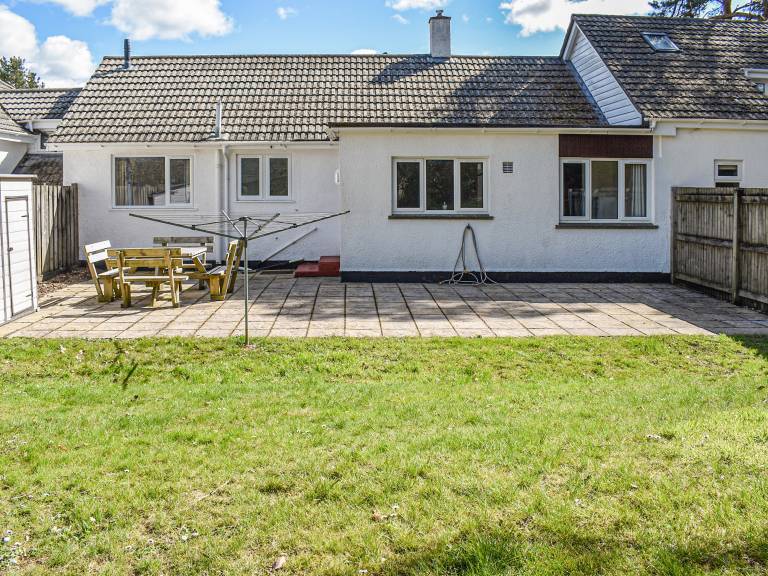 Child-friendly nice cottage with yard | Water view | Next to the beach | Dogs allowed — photo 2