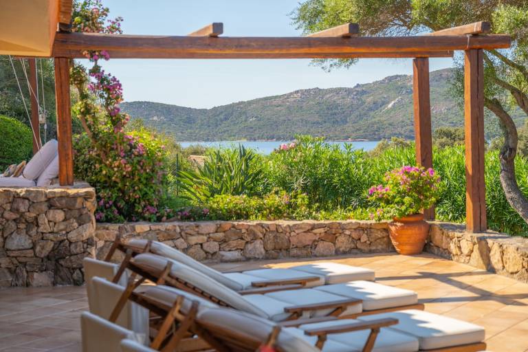 Fully equipped villa with yard, terrace & barbecue | Close to the beach | Pets allowed — photo 2