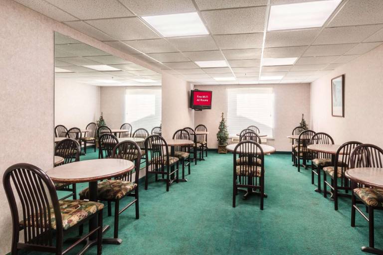 Red Roof Inn Morehead — photo 2