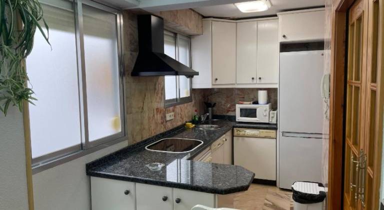 Fully equipped apartment | Close to Alcázar de los Reyes Cristianos | Perfect for remote work | Pets allowed — photo 3