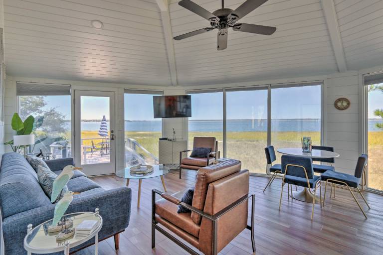 Ocean-View Treetop Escape w/ Fire Pit! — photo 3
