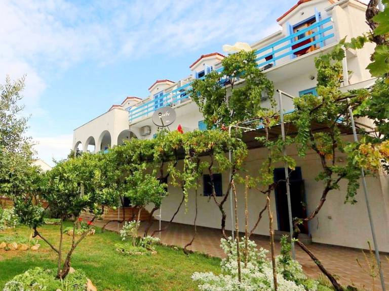 Apartament typu studio  Drvenik