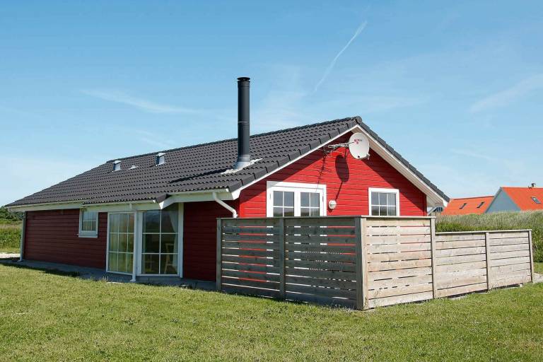 Vacation home with hot tub, terrace & sauna — photo 3