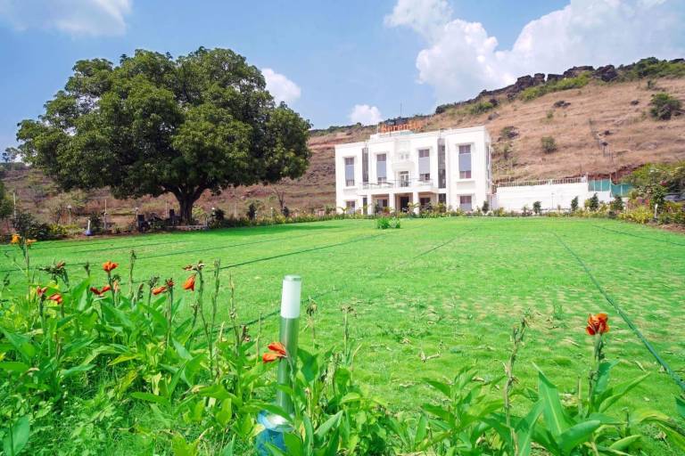 The Serenity Resort in Jaoli