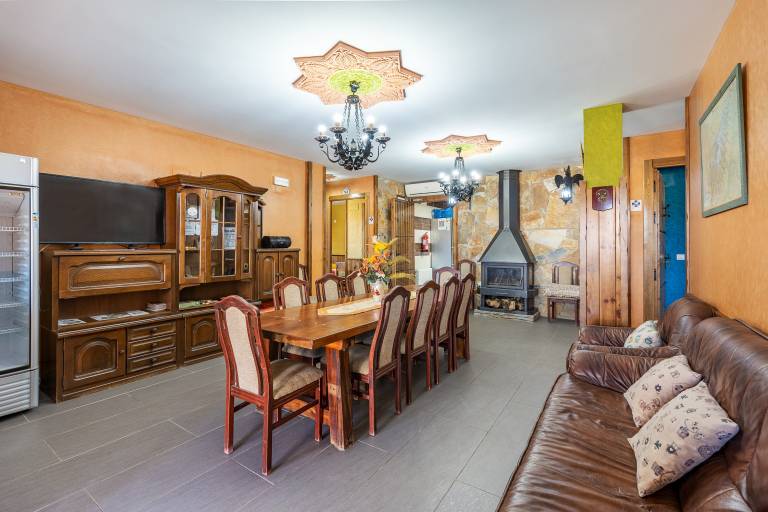 Children-friendly ample vacation home with barbeque, patio & private pool | Garden view | Perfect for remote work | Pet-friendly — photo 2