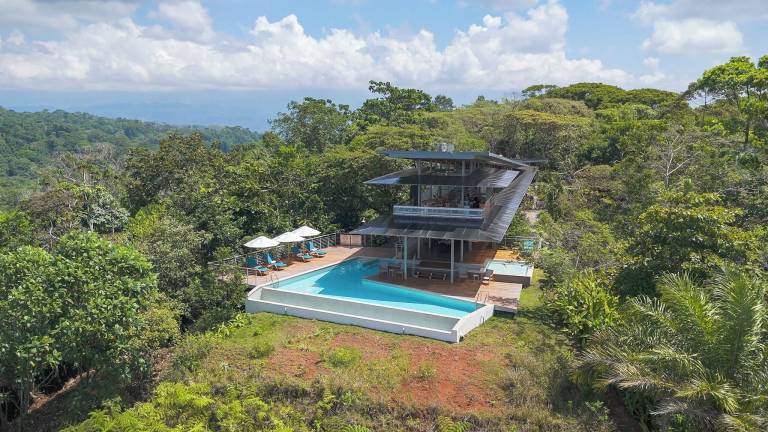 Lodge Golfito