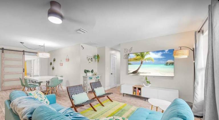 Vacation home with private pool, hot tub & grill | Pet-friendly in Fort Lauderdale, FL
