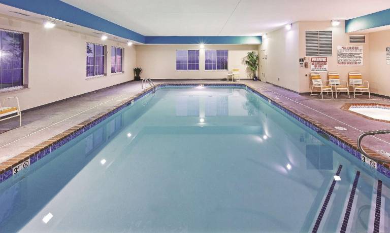 La Quinta Inn & Suites by Wyndham North Platte — photo 3
