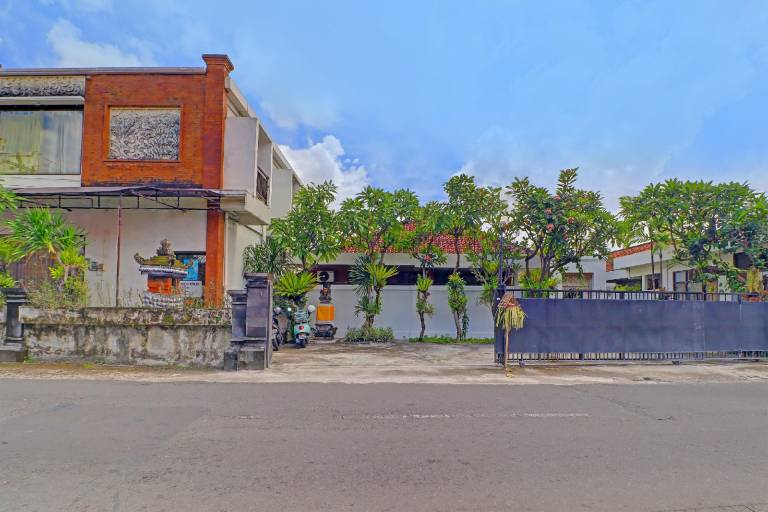 OYO 91971 Hotel Puri Sokasati — photo 2