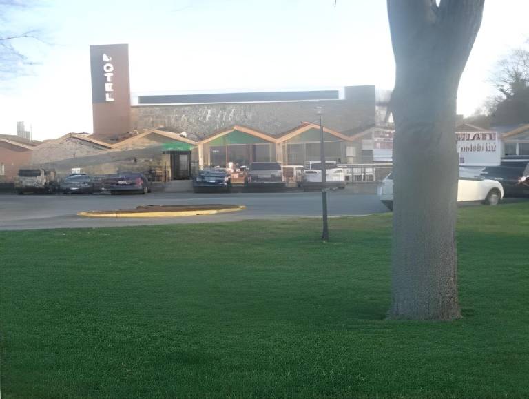 Motel Mill Neck