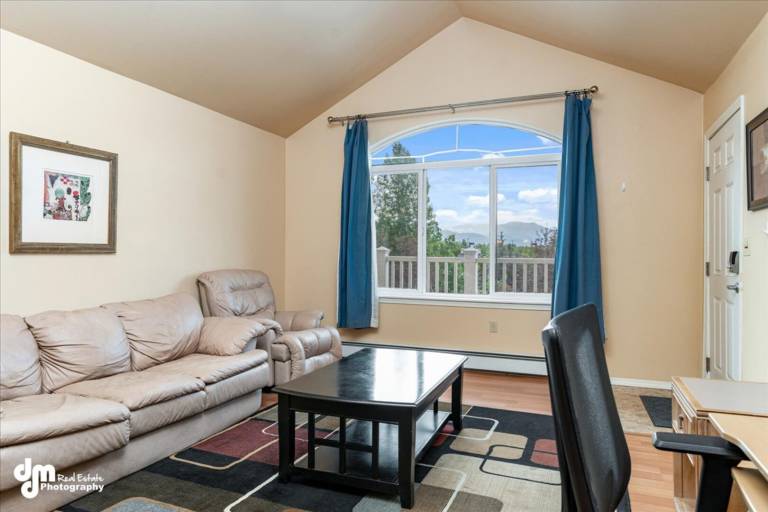 Charming rental apartment | Pet-friendly in Anchorage, AK
