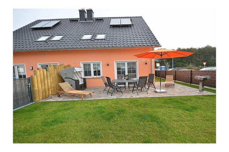 Vacation home with patio, sauna & barbecue — photo 2