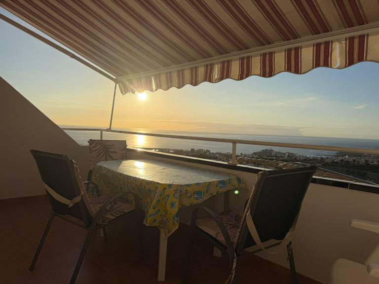 Ferienwohnung in Costa Adeje, Teneriffa f&uuml;r max. 2 Personen am Atlantik