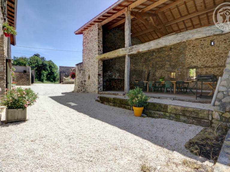 Beautiful cottage with BBQ, private pool & garden | Pets allowed — photo 4