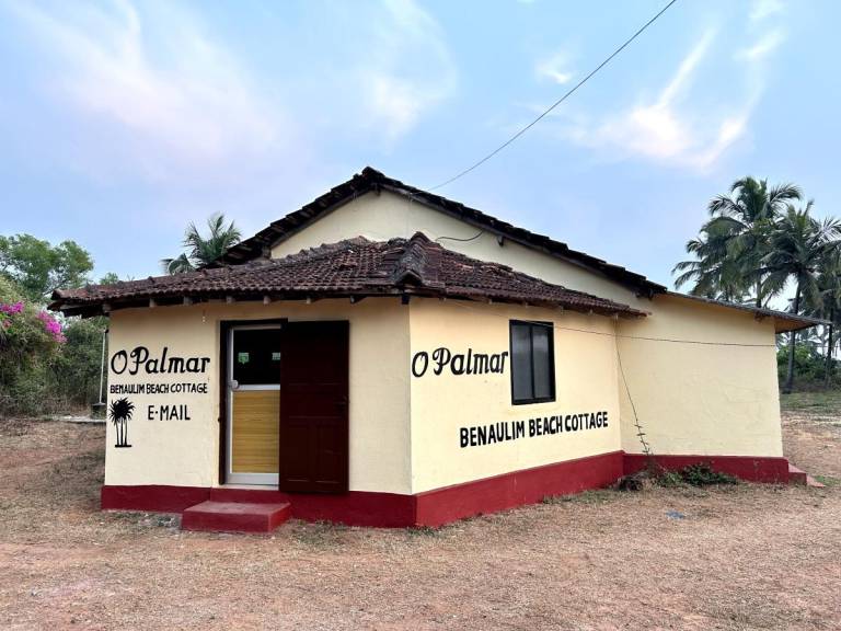 Wonderful vacation home with terrace | Close to the beach | Perfect for remote work | Pet-friendly in Benaulim