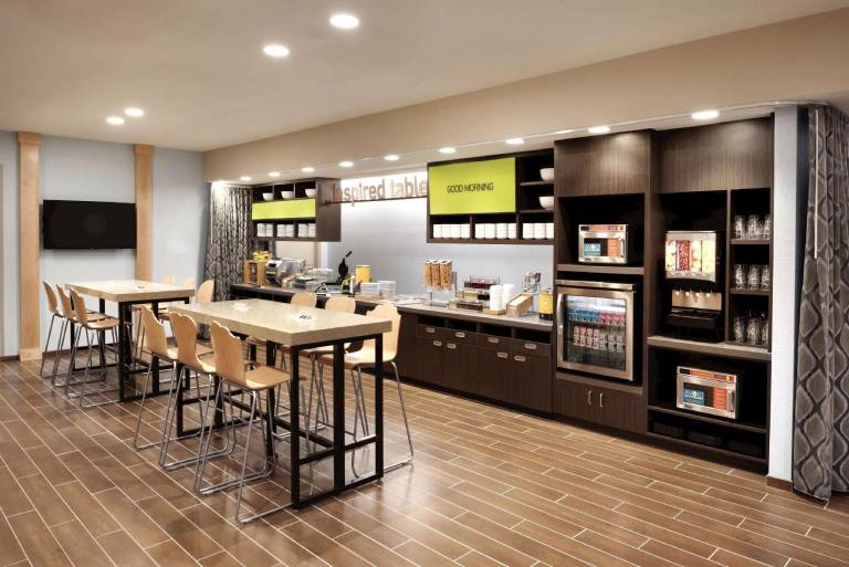Home2 Suites by Hilton Iowa City-Coralville — photo 4