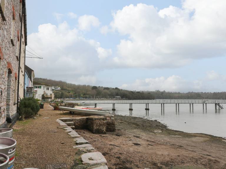 Family-oriented pleasant cottage with terrace & garden | Pet-friendly — photo 2