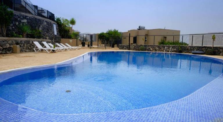Villa with barbeque, pool & hot tub — photo 5