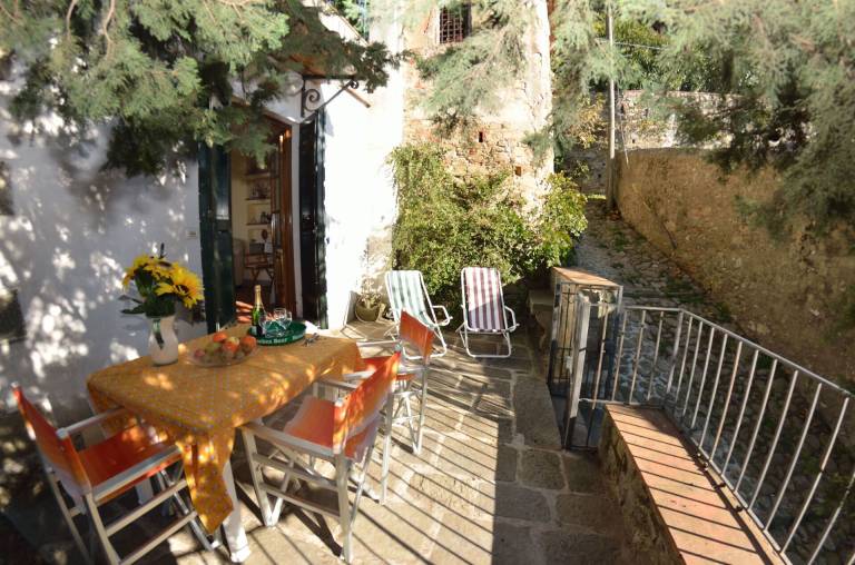 Child-friendly farm with terrace, barbecue & garden | Dogs allowed — photo 3