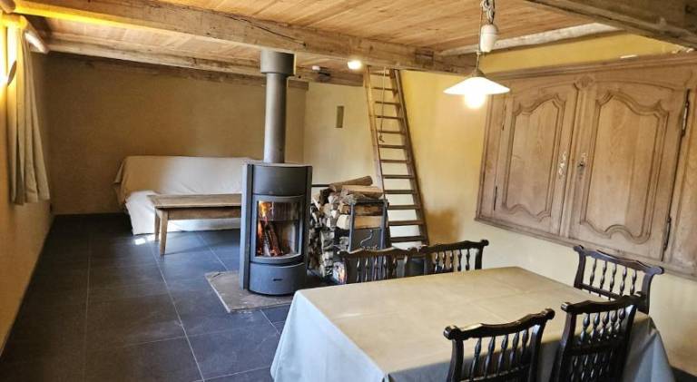 Vacation home with 2 rooms for 4 persons in Liege