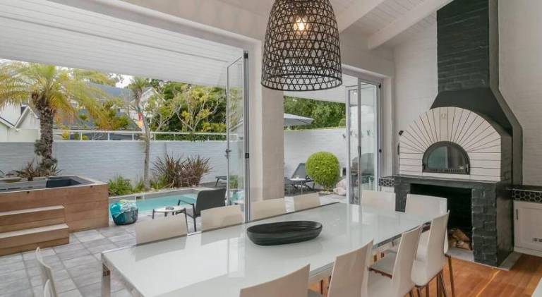 Vacation home | Beach nearby | Pet-friendly — photo 4