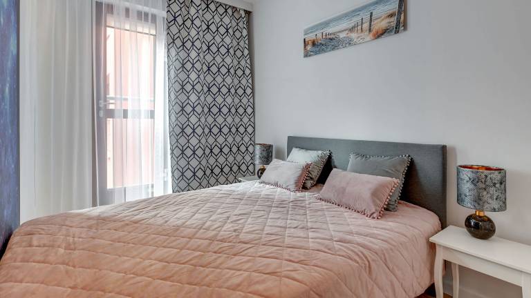 Family-friendly charming rental apartment with pool | Near Golden Gate | Pets are welcome — photo 3