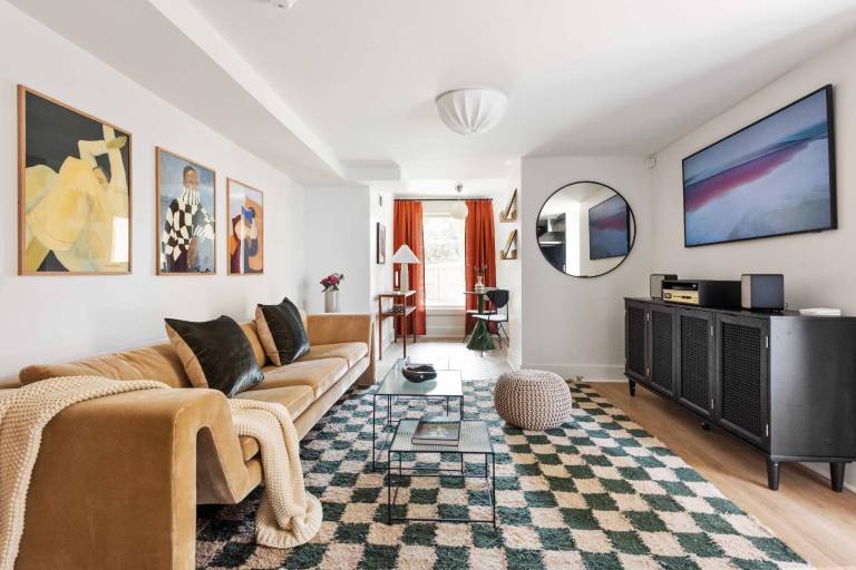 Rental apartment with yard | Suitable for remote work | Pets are welcome in Atlanta, GA