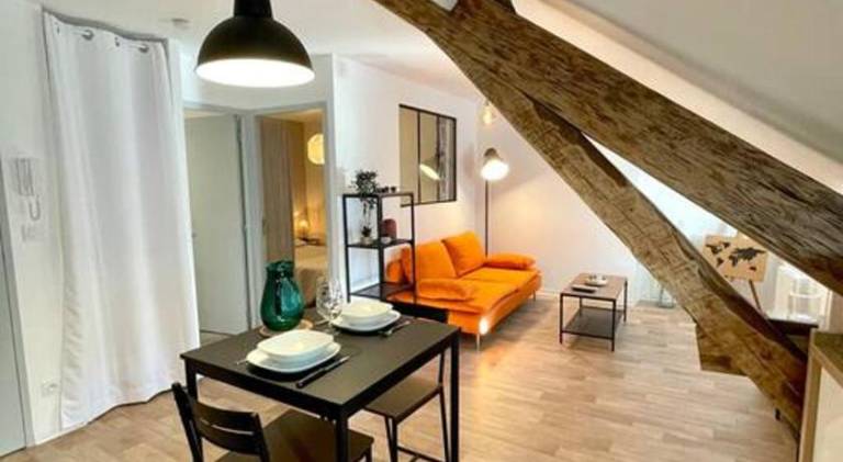 Rental apartment with 1 room for 2 persons in Rodez